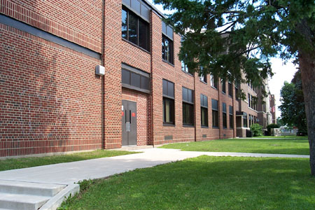 96_40thSt_entrance